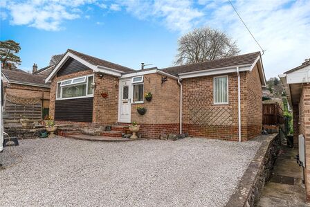 Memorial Croft, 3 bedroom Detached Bungalow for sale, £350,000