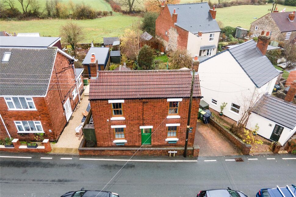 2 bedroom Detached House for sale