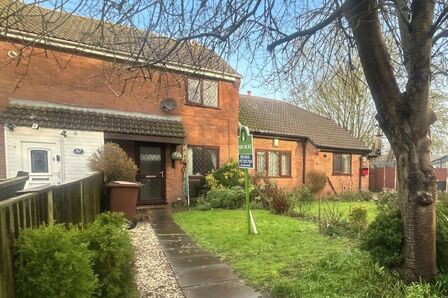 2 bedroom Mid Terrace House for sale