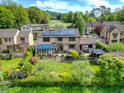 Hollins Wood Close, 4 bedroom Detached House for sale, &pound;750,000