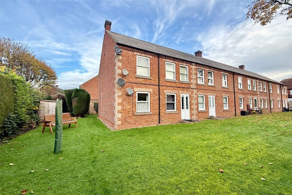 Main image of 2 bedroom  Flat for sale, Bridge Street, Belper, Derbyshire, DE56