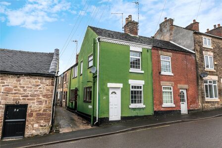 2 bedroom Mid Terrace House for sale