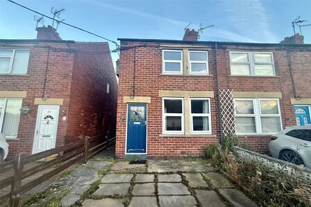 Hillside Rise, 2 bedroom End Terrace House for sale, &pound;180,000
