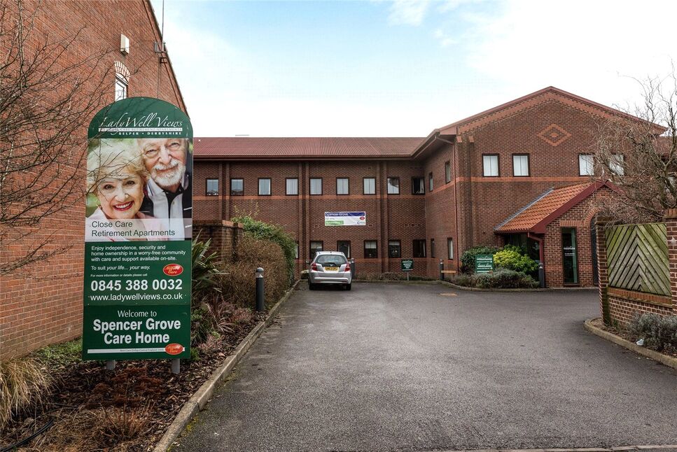 Main image of 2 bedroom  Flat for sale, Springwood Gardens, Belper, Derbyshire, DE56