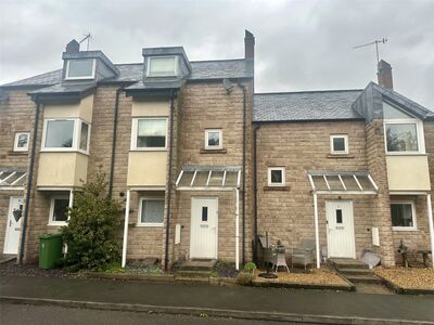 Little Fallows, 4 bedroom  House to rent, &pound;1,350 pcm