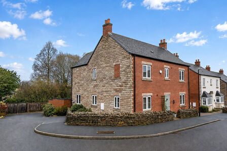 Frecheville Drive, 4 bedroom Detached House for sale, &pound;525,000