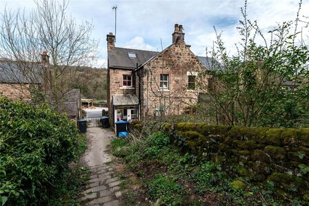 2 bedroom End Terrace House for sale