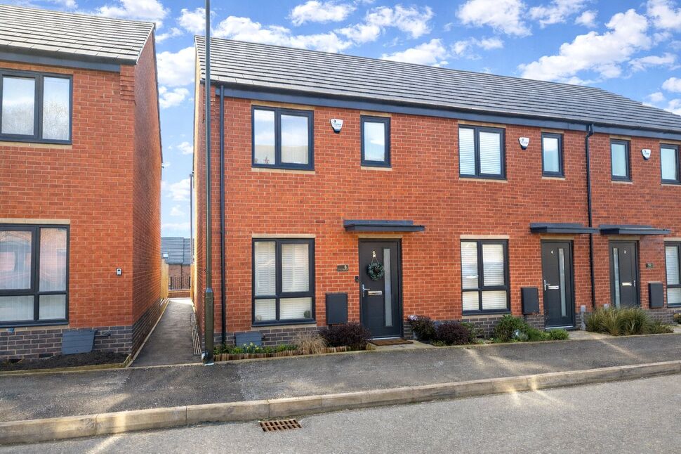 Main image of 2 bedroom End Terrace House for sale, Derwentside Drive, Belper, Derbyshire, DE56