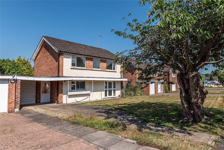 Melbourn Close, 4 bedroom Detached House for sale, &pound;500,000