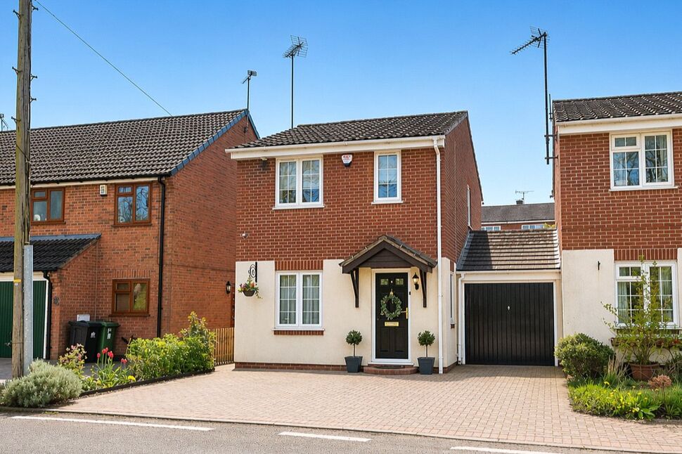 3 bedroom Detached House for sale