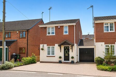 3 bedroom Detached House for sale