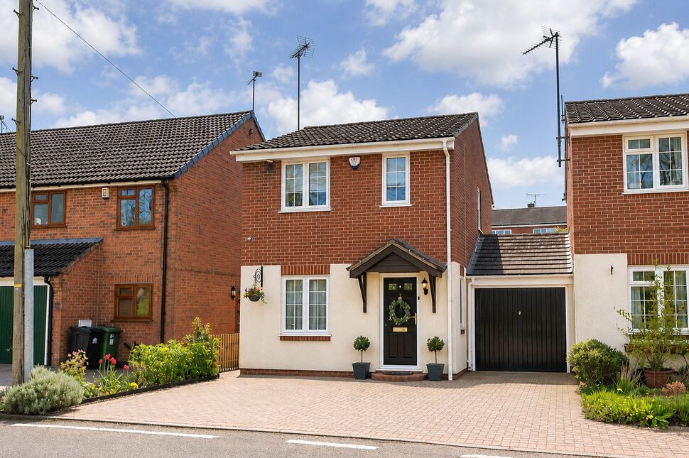 3 bedroom Detached House for sale