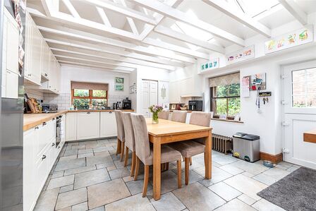 3 bedroom End Terrace House for sale