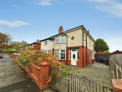 Mizpah Grove, 3 bedroom Semi Detached House to rent, &pound;1,200 pcm