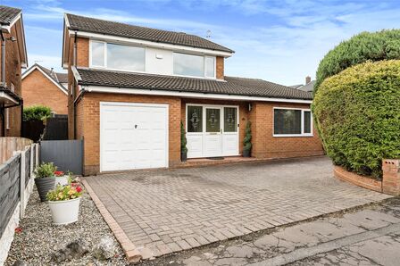 Whitby Close, 4 bedroom Detached House for sale, £440,000