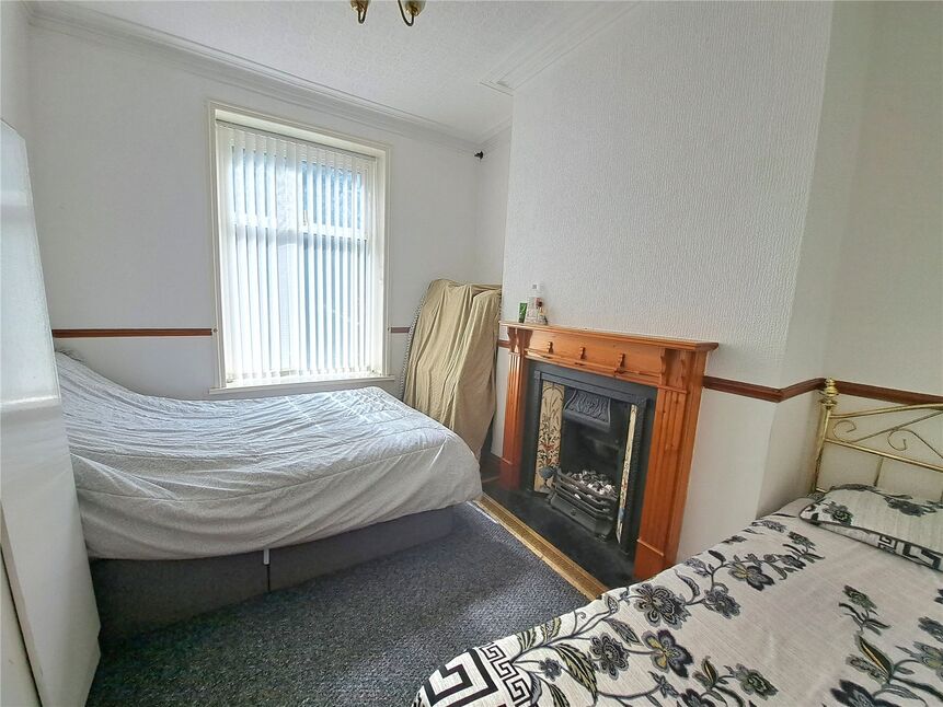 2 bedroom Mid Terrace House for sale, Richmond Terrace, Darwen, BB3 £