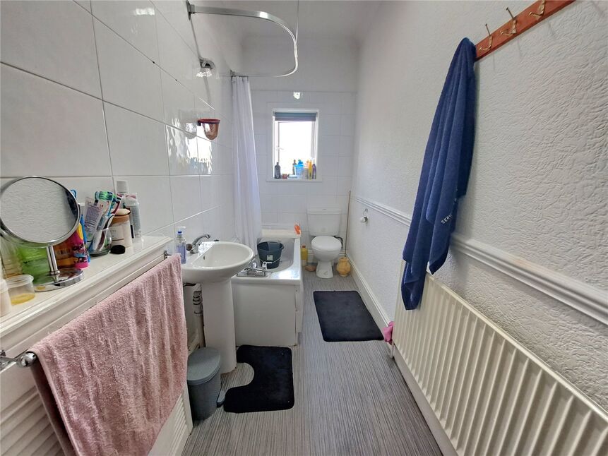 2 bedroom Mid Terrace House for sale, Richmond Terrace, Darwen, BB3 £85,000