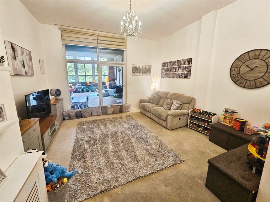 Open Plan Living Room & Kitchen