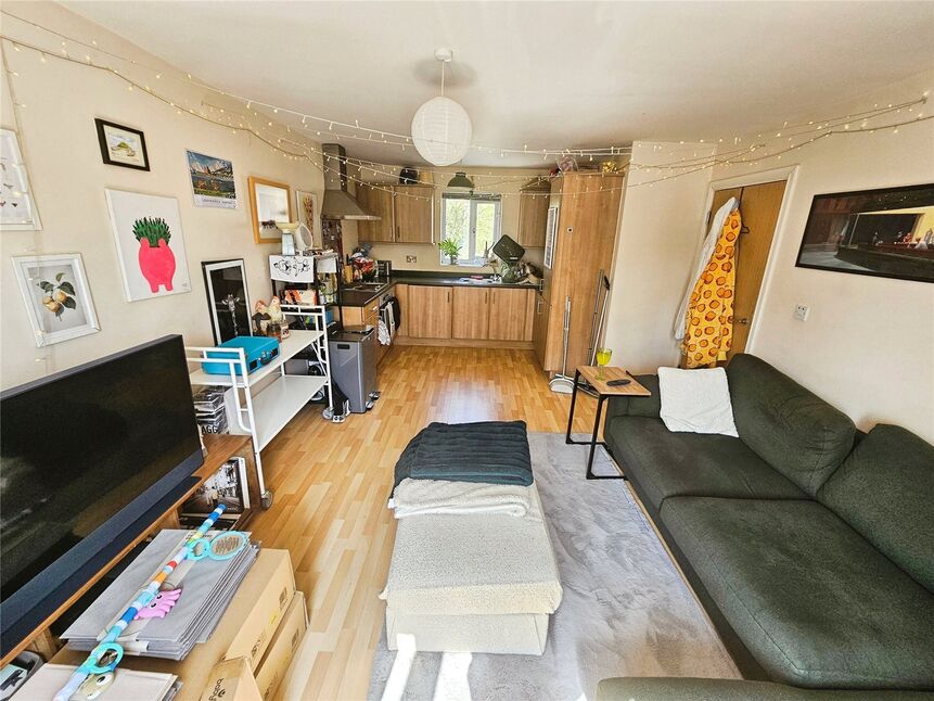 Open Plan Living Room & Kitchen