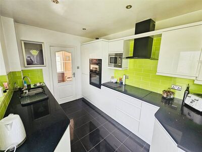 Down Green Road, 3 bedroom Semi Detached House for sale, £260,000