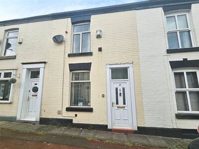 2 bedroom Mid Terrace House for sale