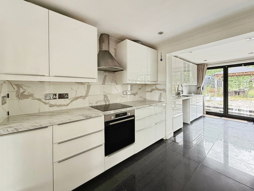 Kitchen / Diner