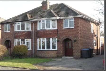 3 bedroom Semi Detached House to rent