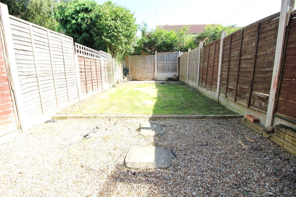 2 bedroom Mid Terrace House for sale, The Furrows, Stoke Heath, B60 £