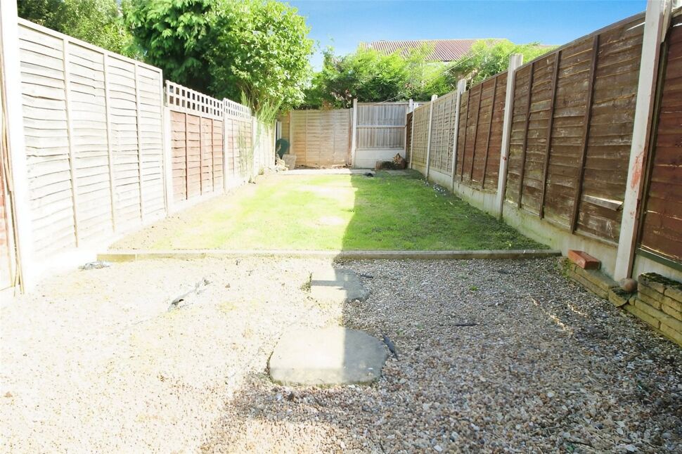 2 bedroom Mid Terrace House for sale, The Furrows, Stoke Heath, B60 £