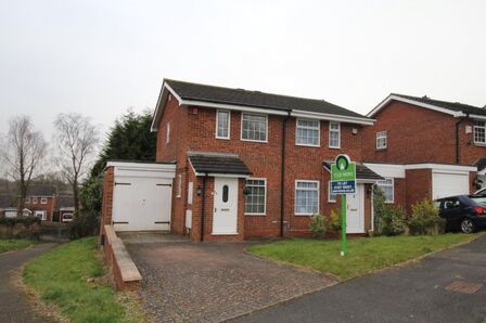 Kingscote Close, 2 bedroom Semi Detached House to rent, £950 pcm