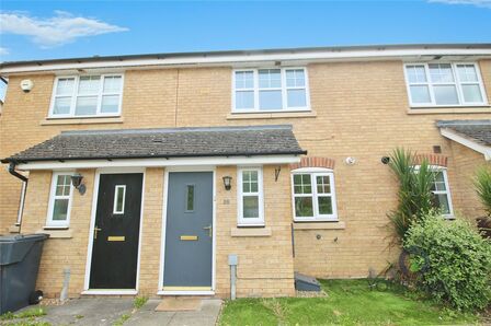 2 bedroom Mid Terrace House for sale