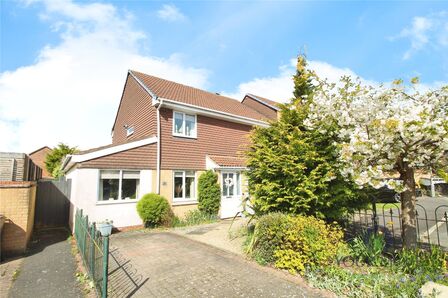 Mayfield Close, 2 bedroom Semi Detached House for sale, £250,000