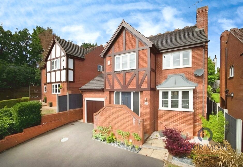 Main image of 4 bedroom Detached House for sale, Crownhill Meadow, Catshill, Worcestershire, B61