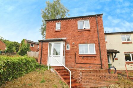 High Trees Close, 3 bedroom End Terrace House for sale, £200,000
