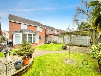Appletrees Crescent, 4 bedroom Detached House for sale, &pound;475,000