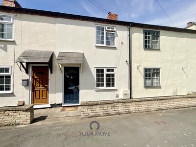 2 bedroom Mid Terrace House for sale