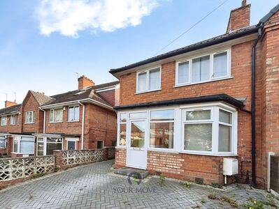 3 bedroom Semi Detached House to rent