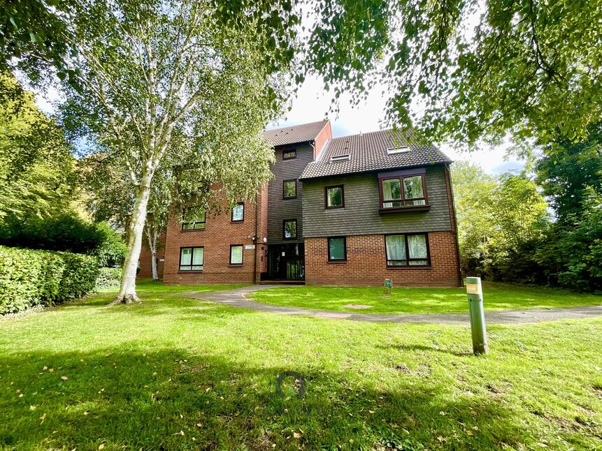 Main image of 1 bedroom Flat for sale, Sanders Road, Bromsgrove, Worcestershire, B61