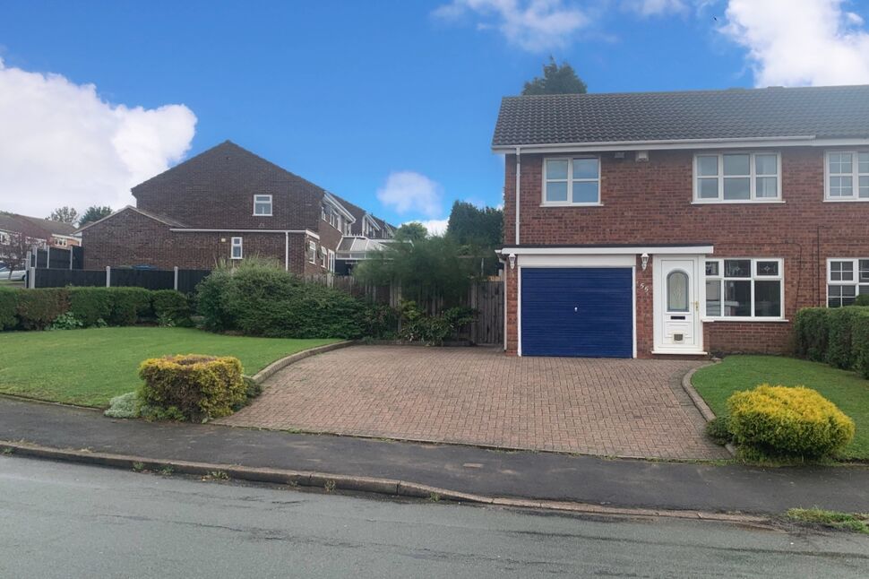 3 bedroom Semi Detached House to rent