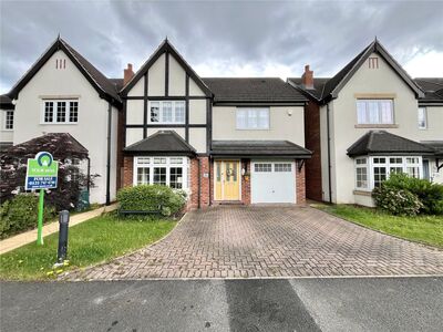 The Green, 4 bedroom Detached House for sale, £440,000