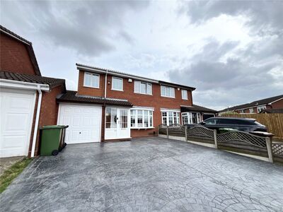 Whittleford Grove, 4 bedroom Semi Detached House for sale, £400,000