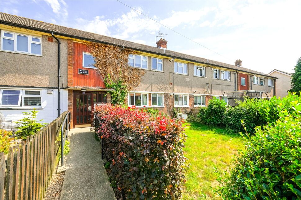Main image of 2 bedroom Flat for sale, Kingston Hill Avenue, Chadwell Heath, RM6