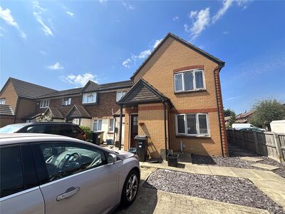 Faulkner Close, 1 bedroom Flat to rent, &pound;1,350 pcm