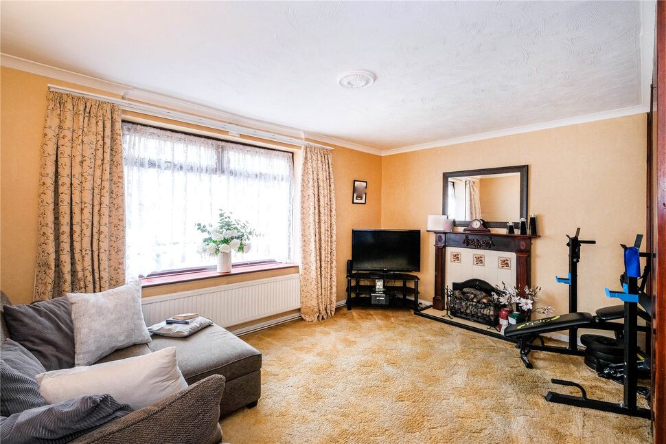 4 bedroom Mid Terrace House for sale, Marston Avenue, Dagenham, RM10