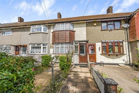 2 bedroom Mid Terrace House for sale