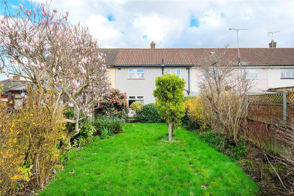 3 bedroom Mid Terrace House for sale, Brian Road, Chadwell Heath, RM6