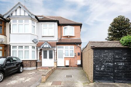 Primrose Avenue, 2 bedroom End Terrace House for sale, £375,000