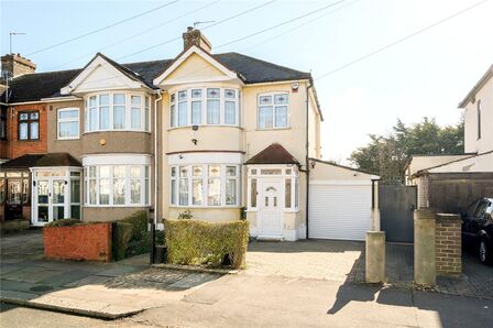3 bedroom End Terrace House for sale