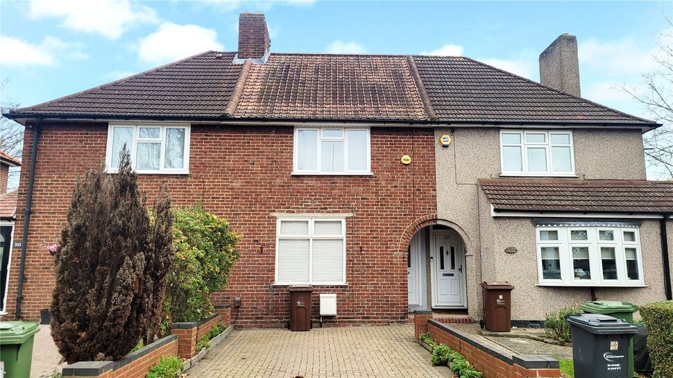 Main image of 2 bedroom Mid Terrace House to rent, Valence Avenue, Dagenham, RM8