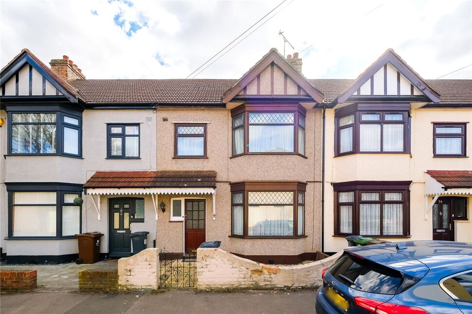 3 bedroom Mid Terrace House for sale